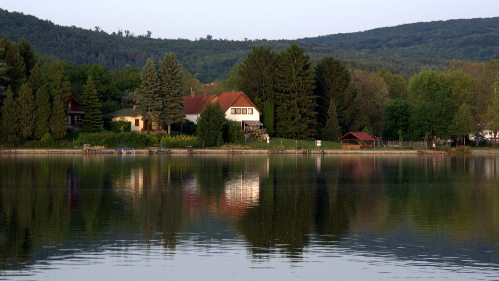 Pécsi tó