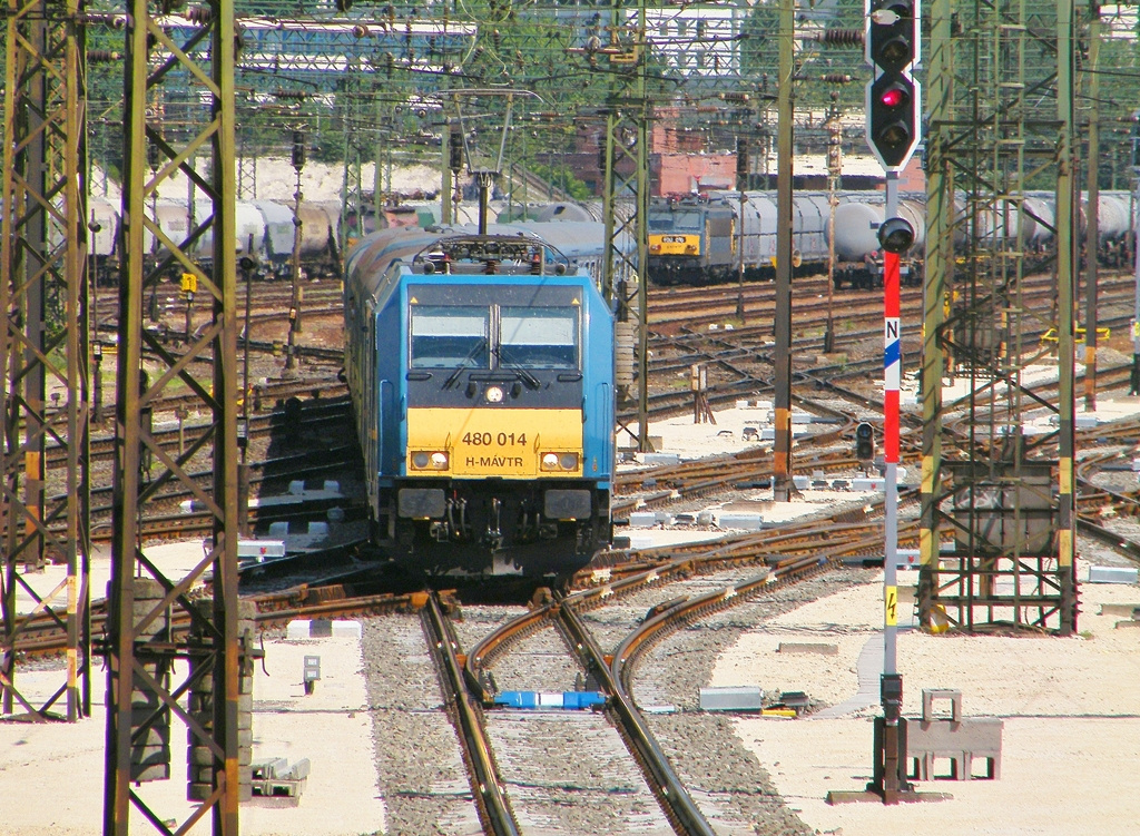 480 014 - 003