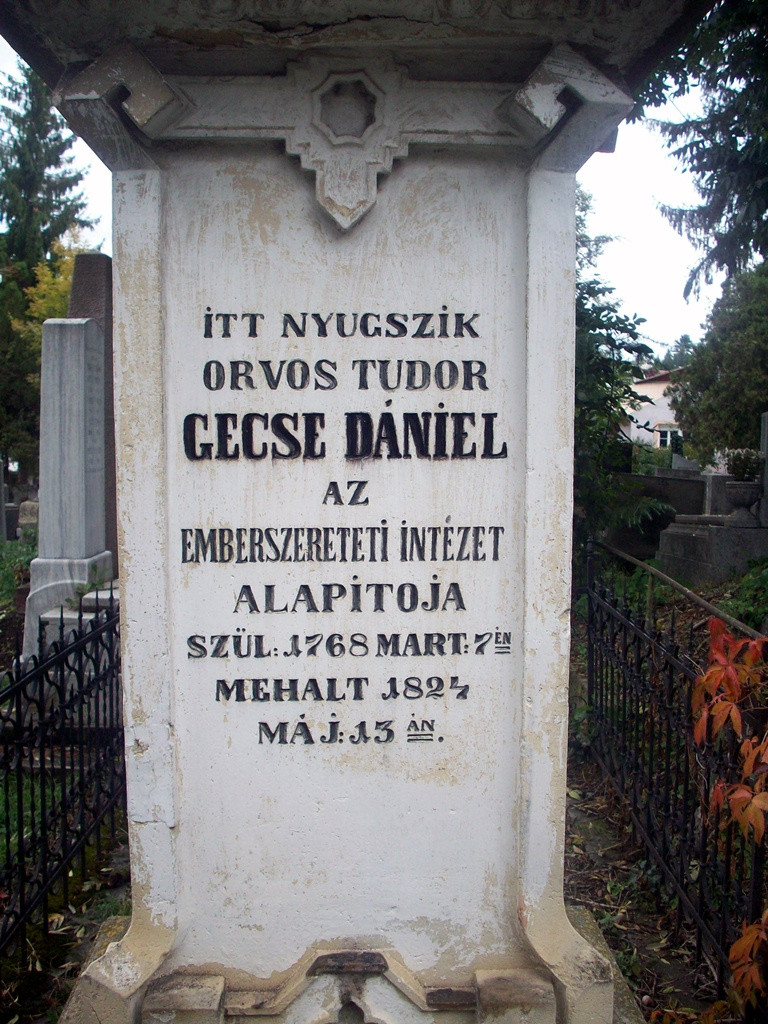 Dr.Gecse Dániel síremléke, Marosvásárhely