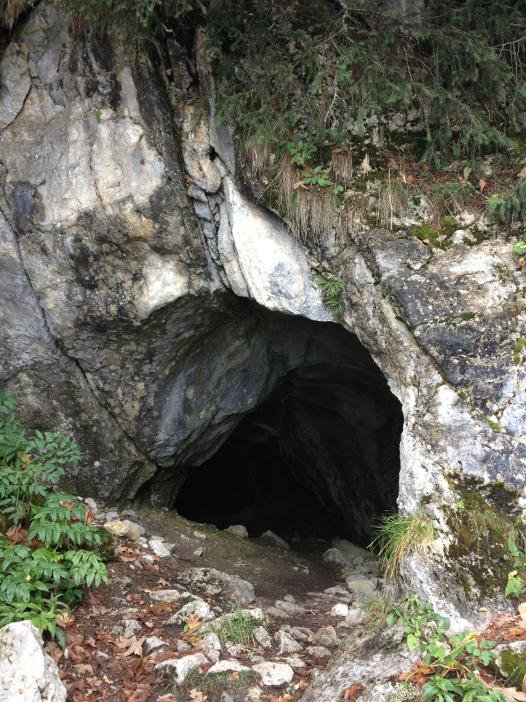 27 A barlang