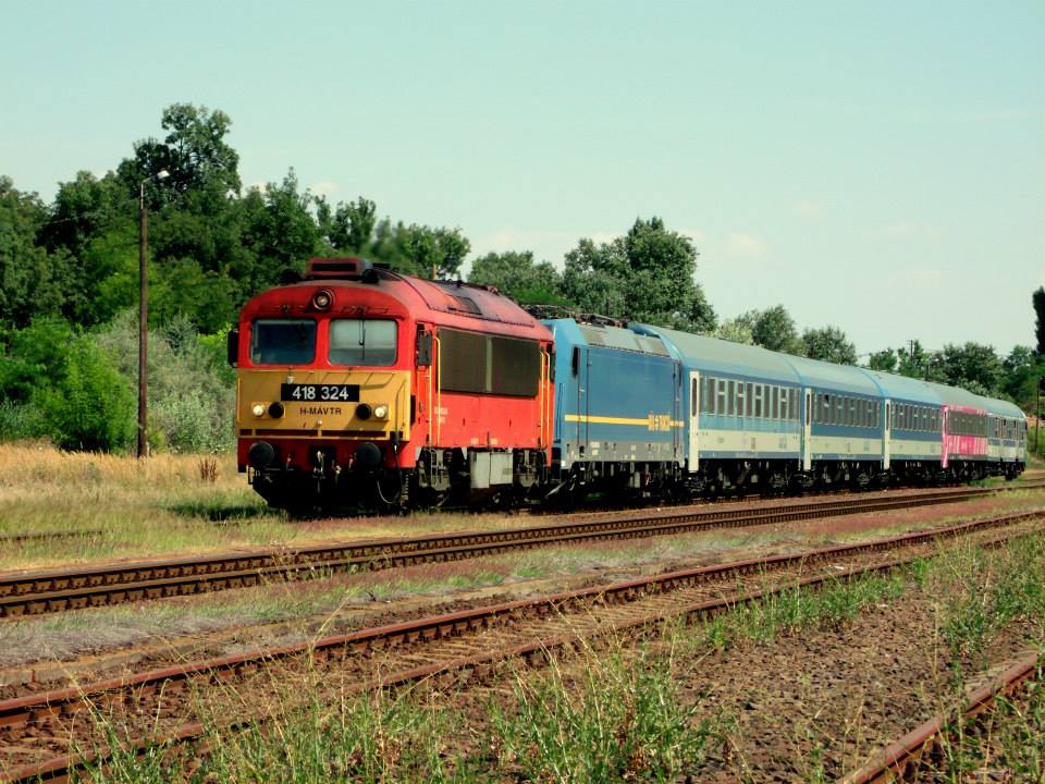 418 324 ( Mezőfalva )