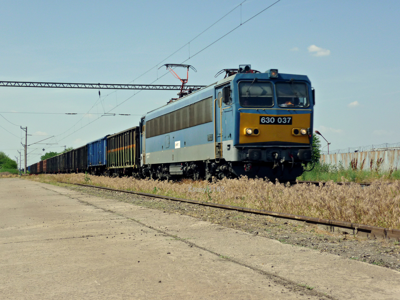 630 037 ( Dunaújváros külső )