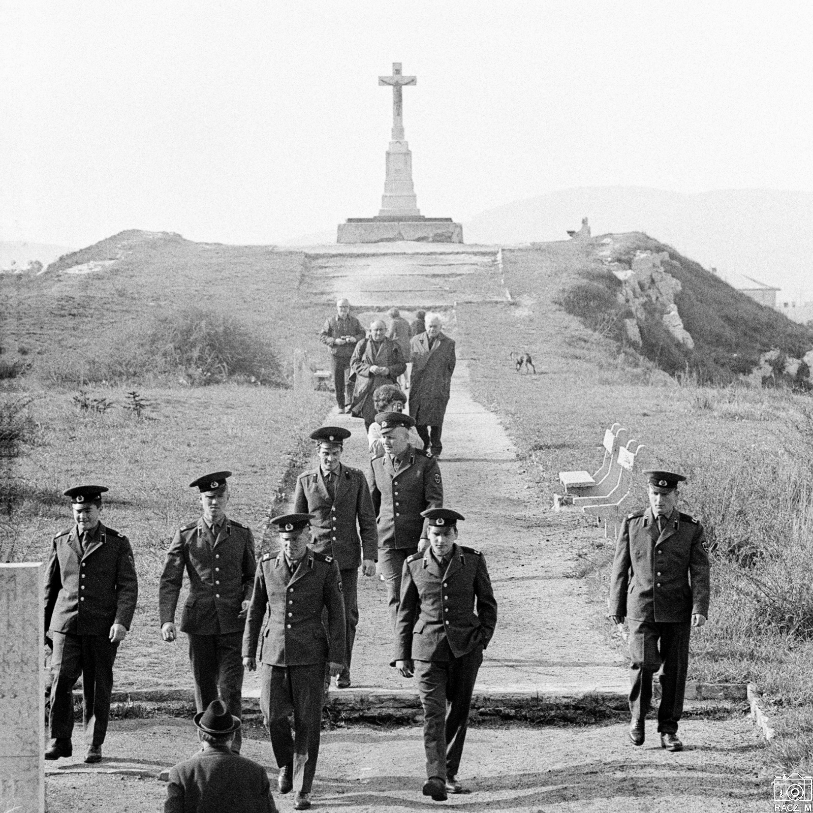 szovjet katonák a veszprémi Benedek-hegyen.