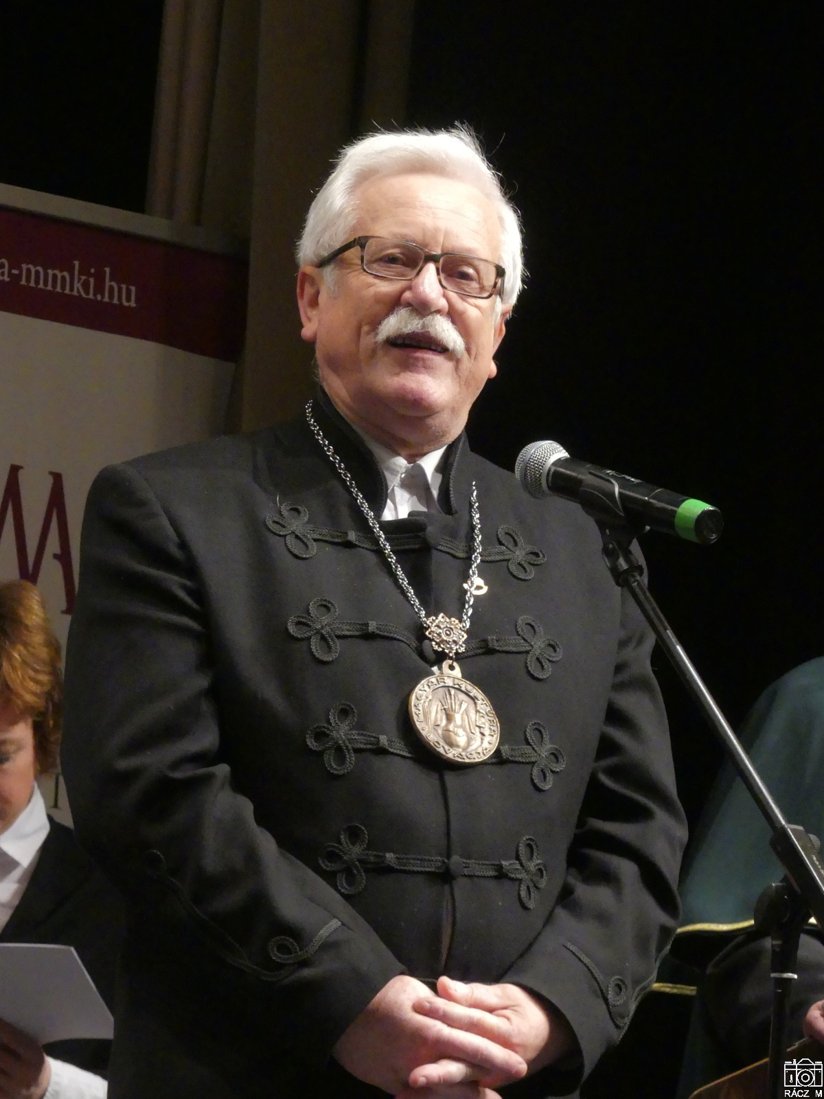 Dr. B. Kovács István mkl
