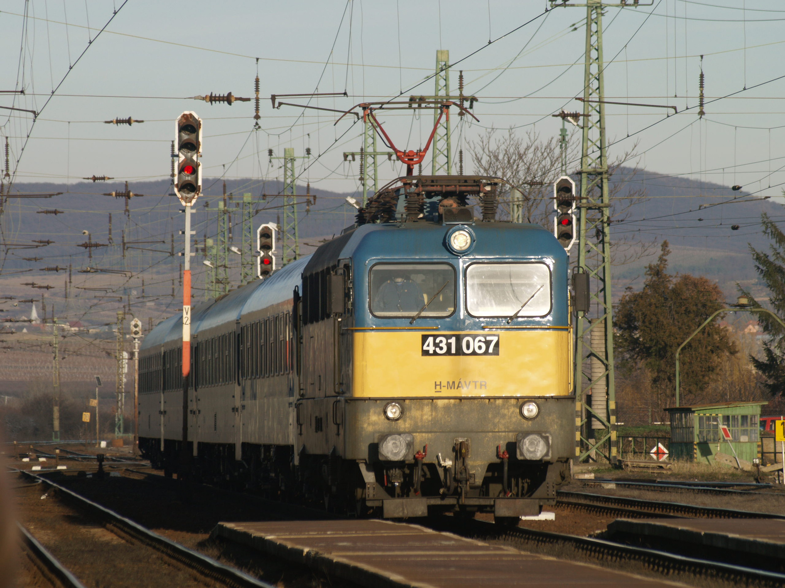 431 067 Szerencs