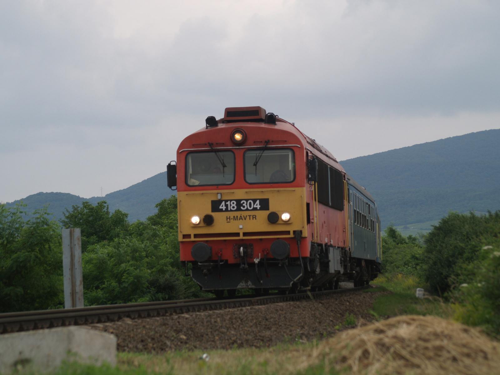 418 304 - M41 2304 Olaszliszka Bánom út