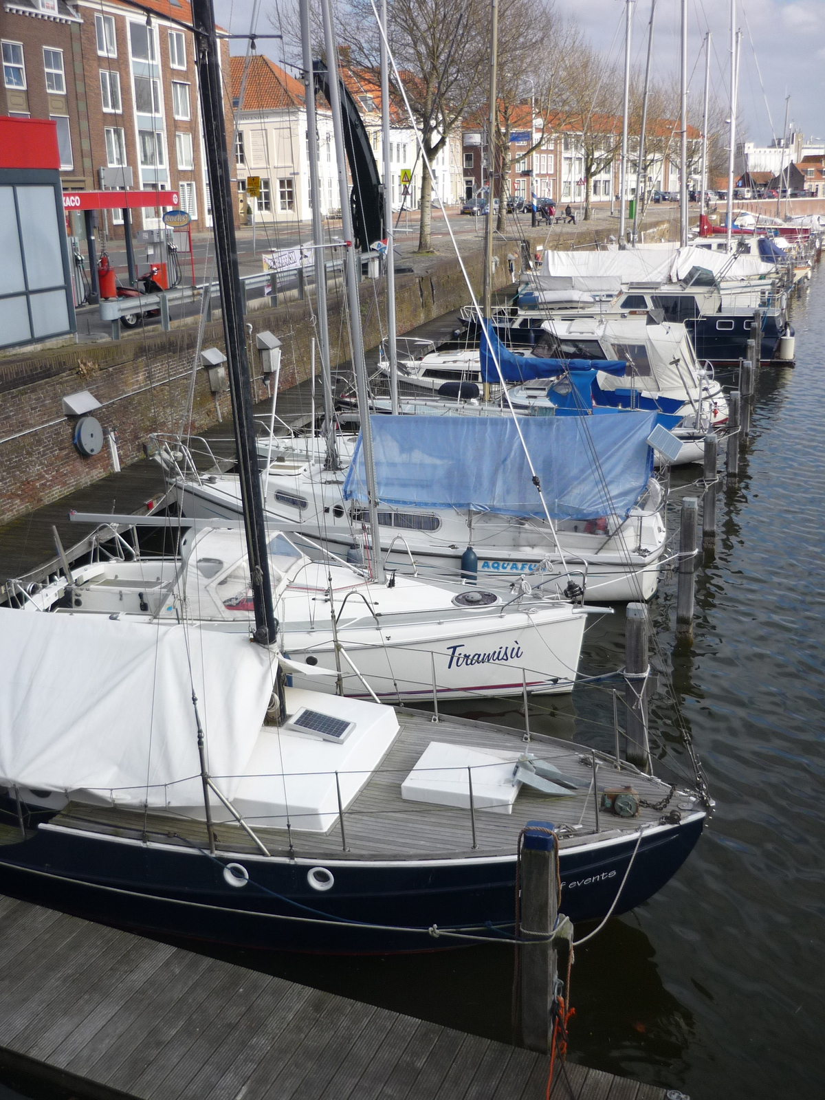 Holland (338)