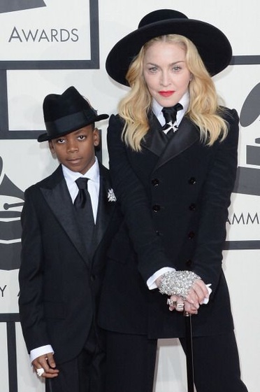 madonna grammys red carpet (26)