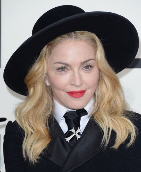 madonna grammys red carpet (28)