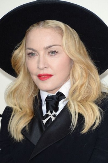 madonna grammys red carpet (32)