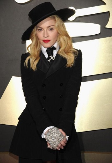 madonna grammys red carpet (81)