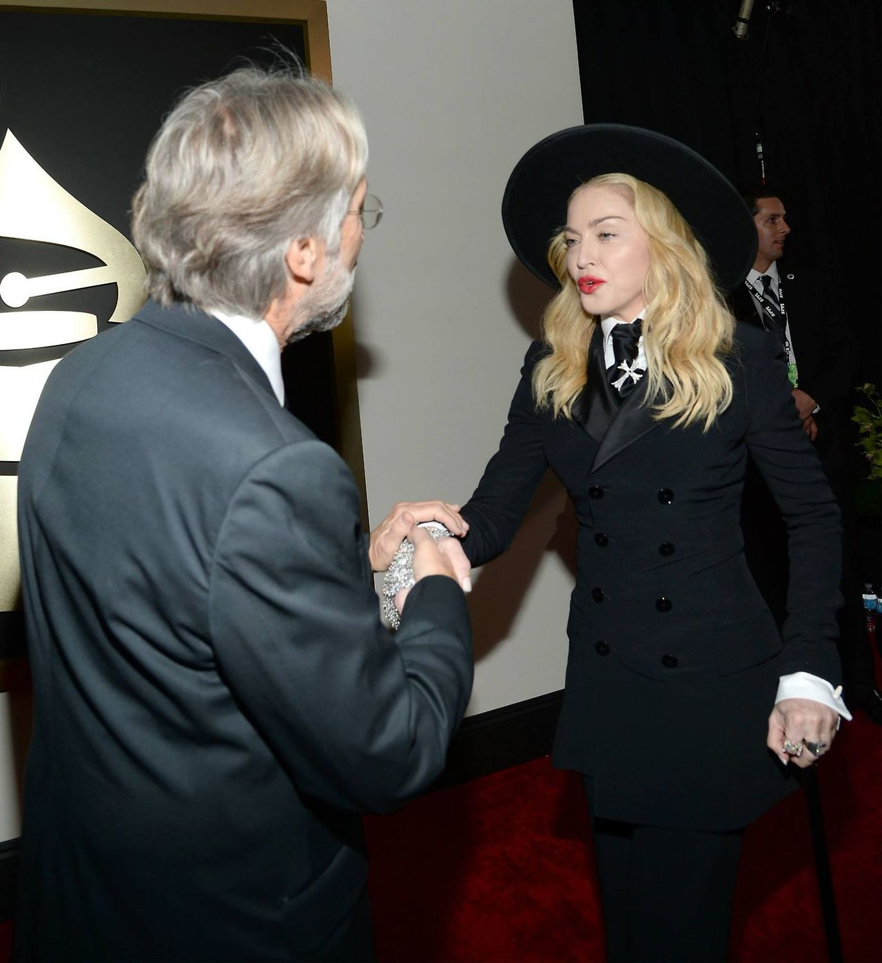 madonna grammys red carpet (126)