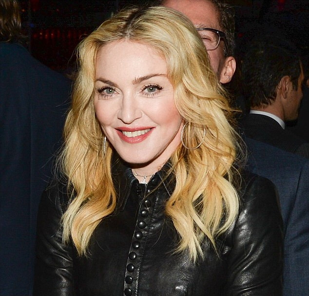 20140211-pictures-madonna-the-great-american-songbook-event-09