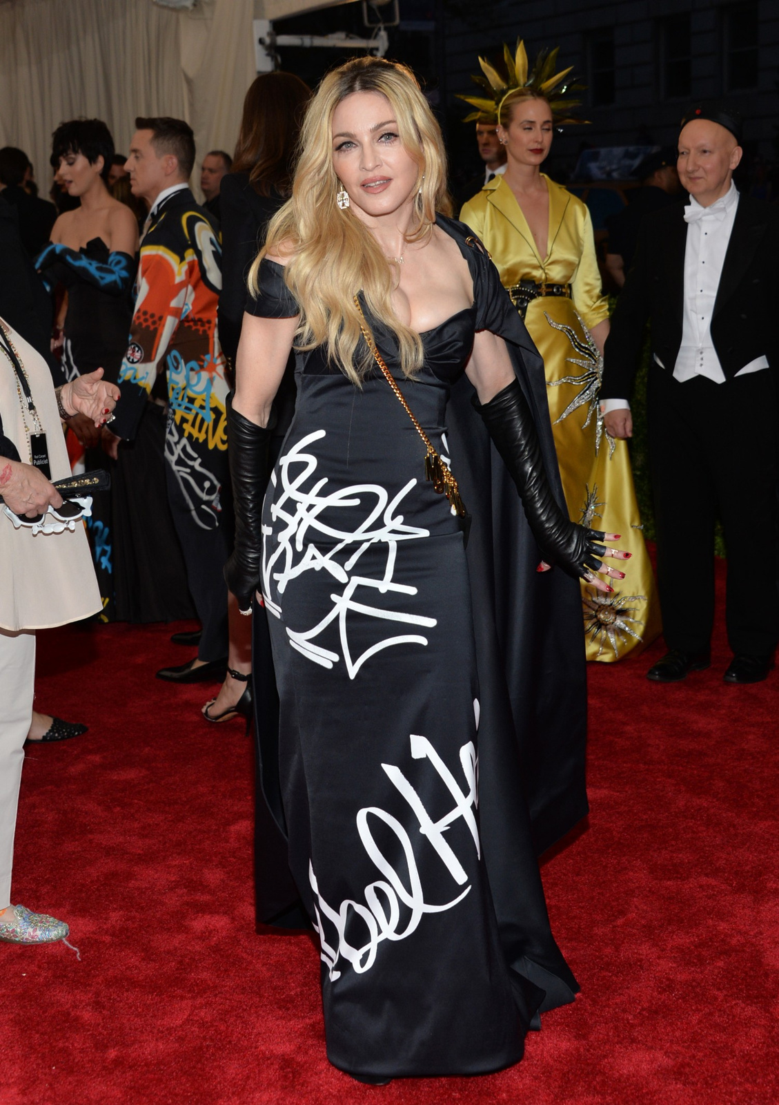 madonna-met-gala (7)