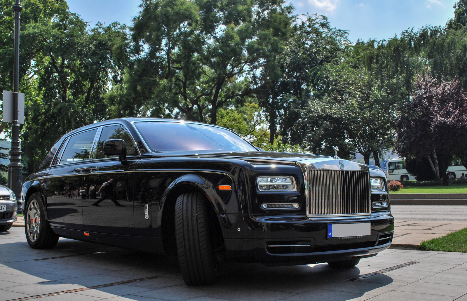 Rolls-Royce Phantom Series II EWB