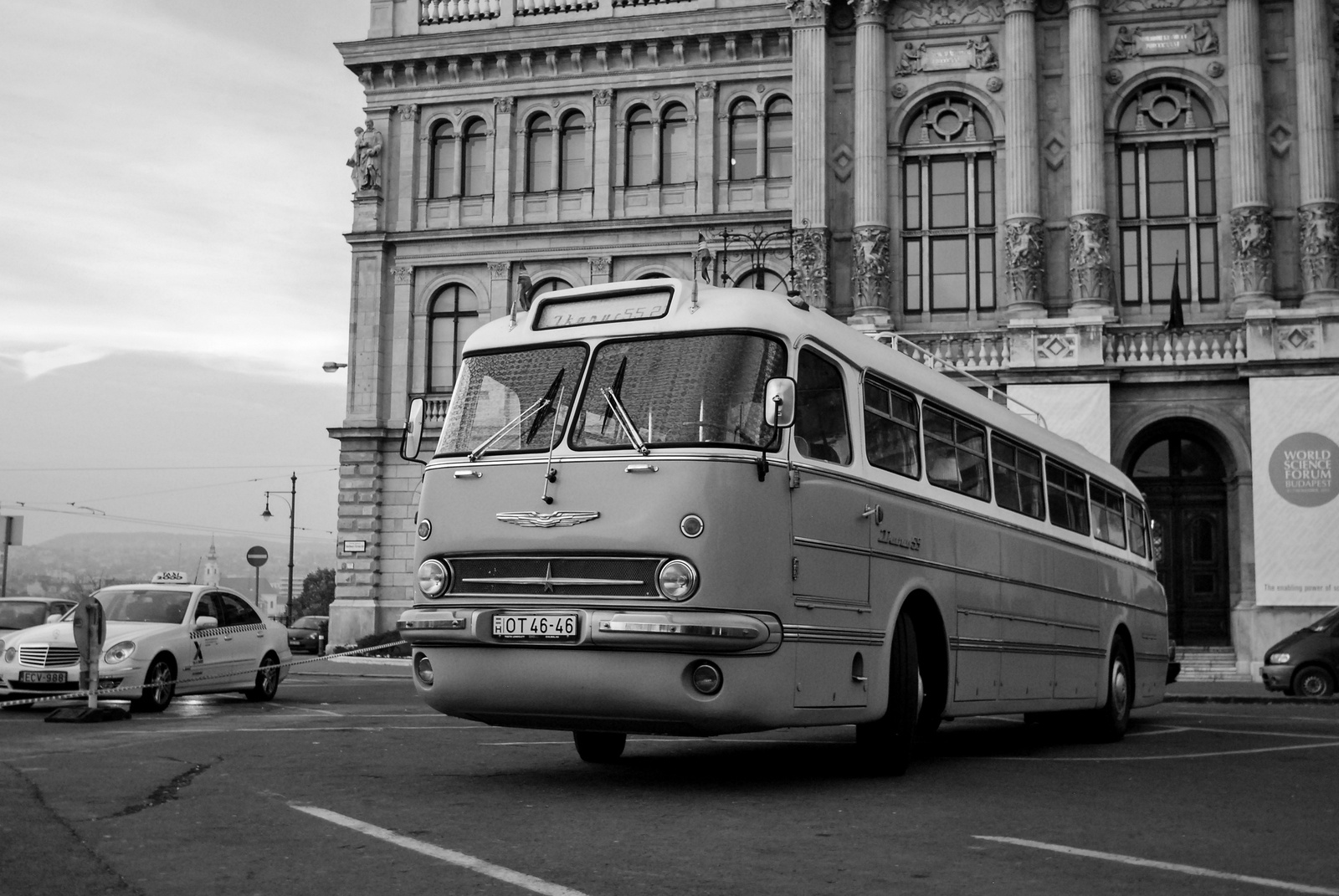 Ikarus 55