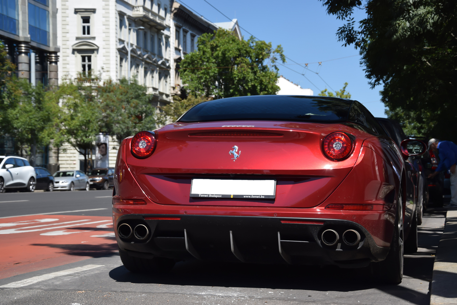 Ferrari California T