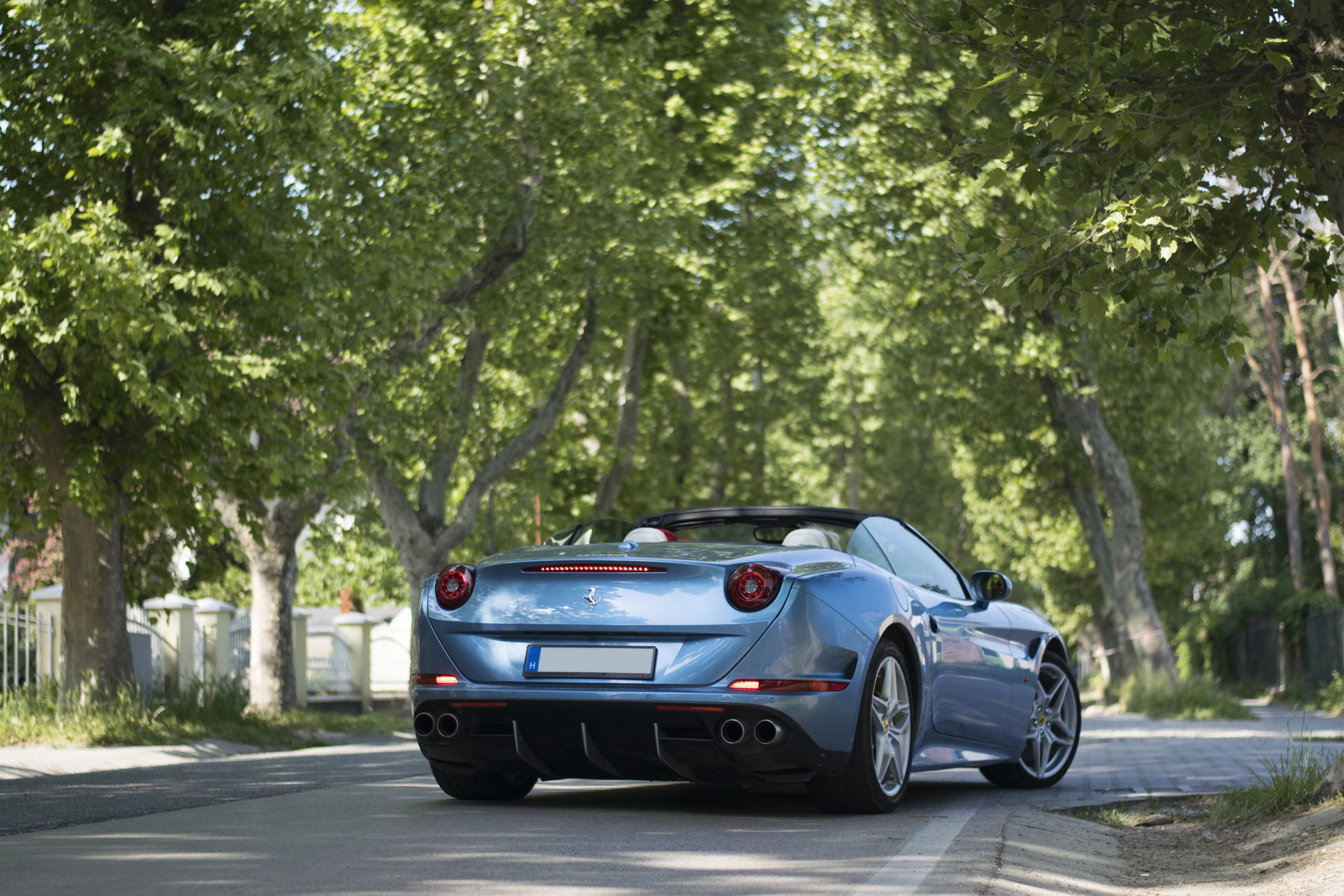 Ferrari California T