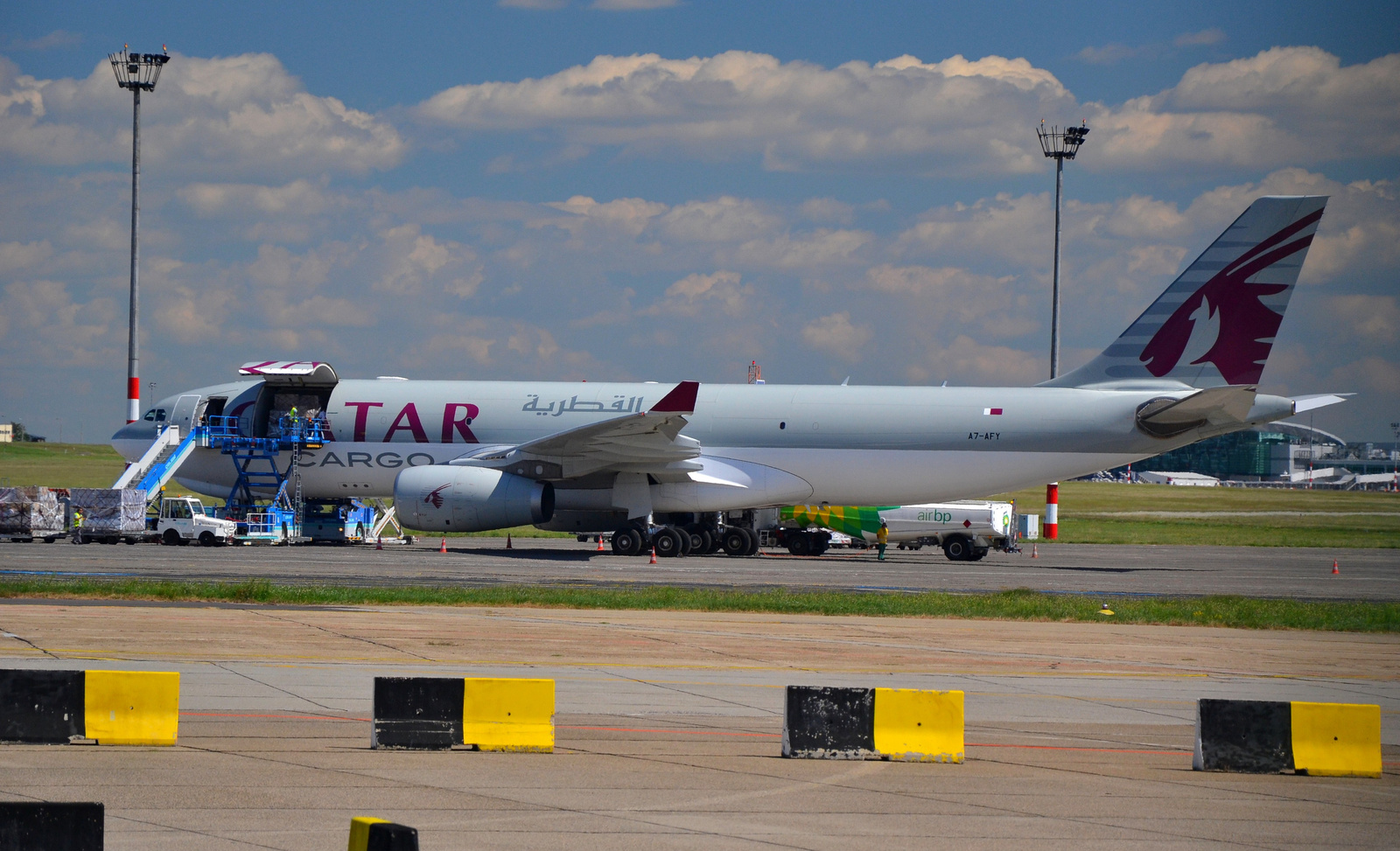 Qatar Airways Cargo - Airbus A330-243F