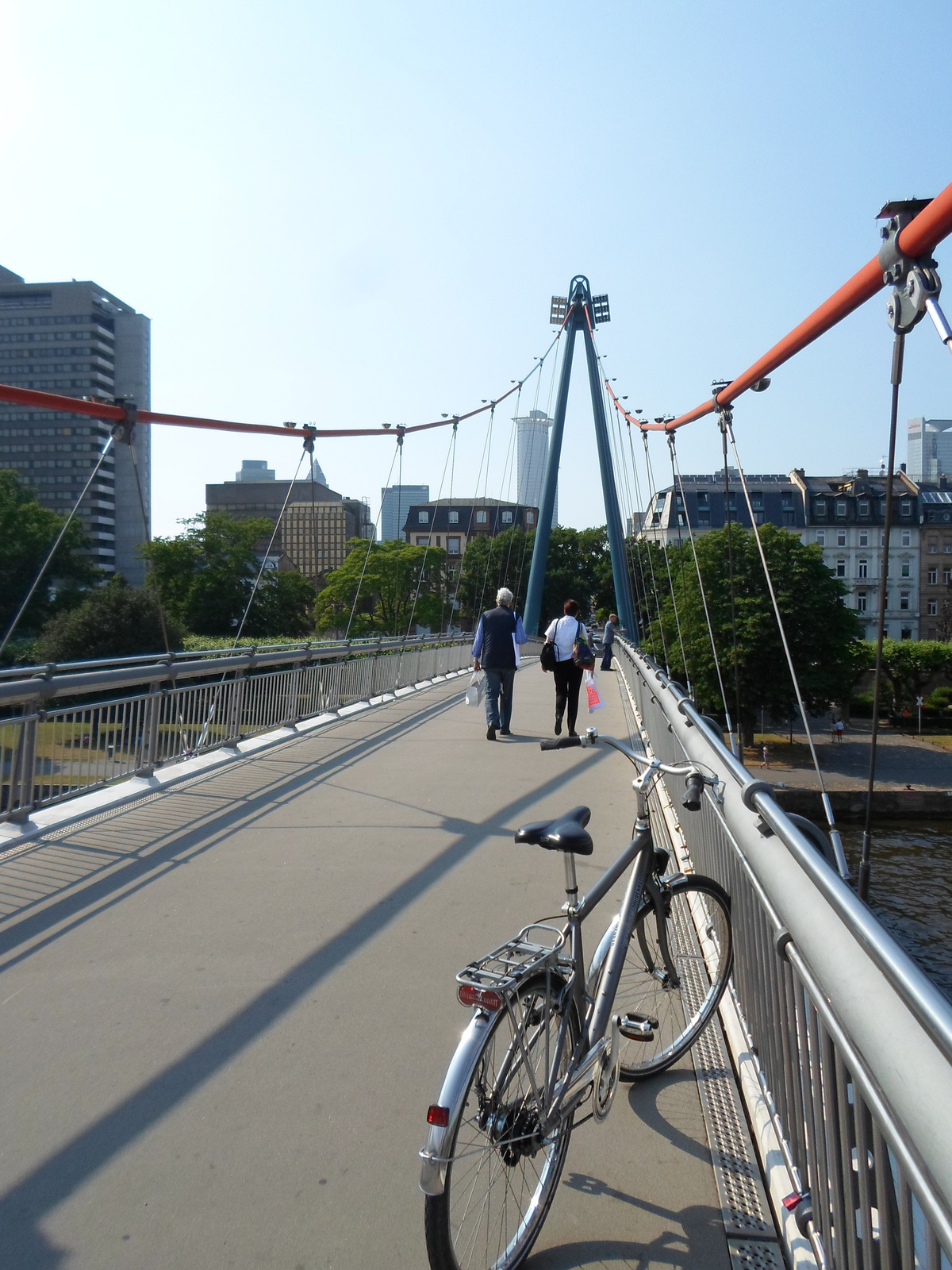 Frankfurt - Gyalogoshíd a Majnán