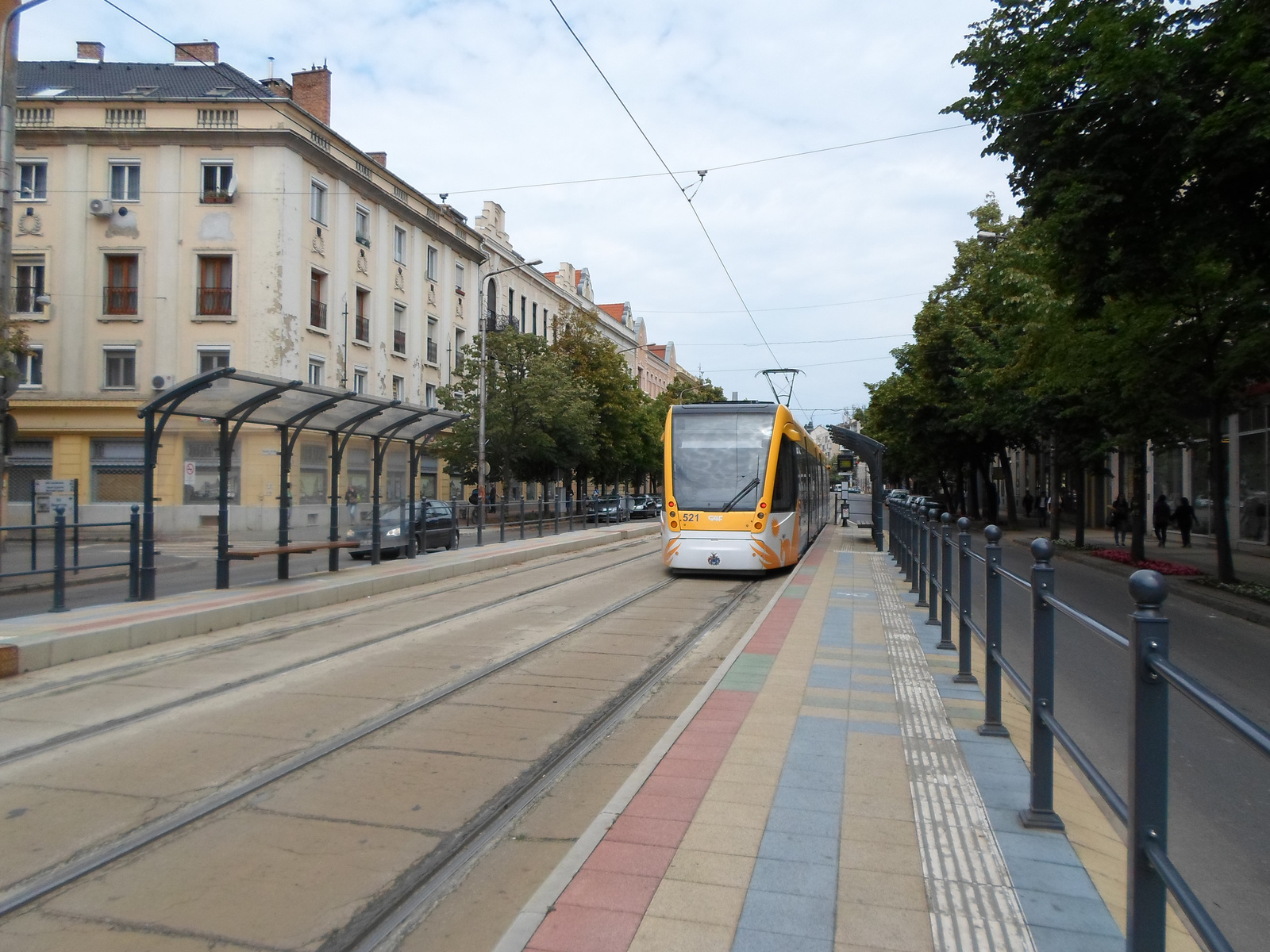 Debrecen - Villamosmegálló a Vásáry István utcánál