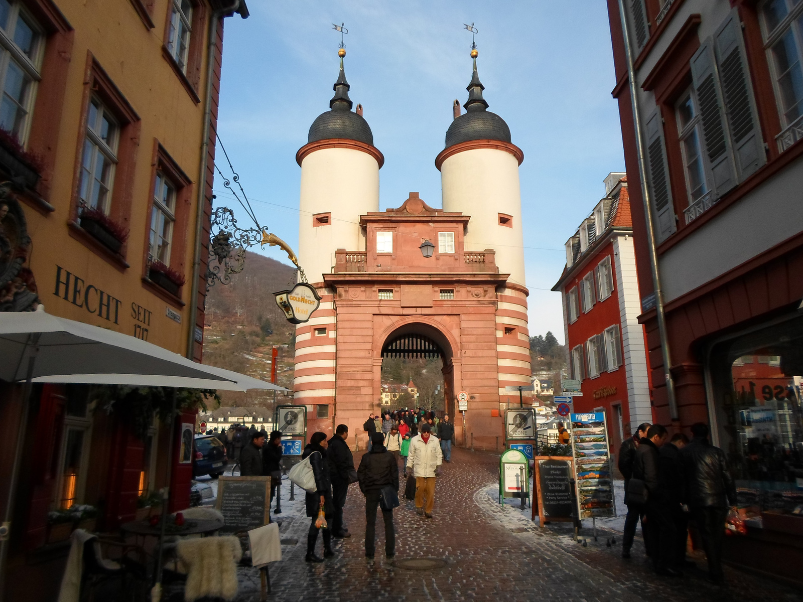 Heidelberg - Kapu a Neckar hídjánál