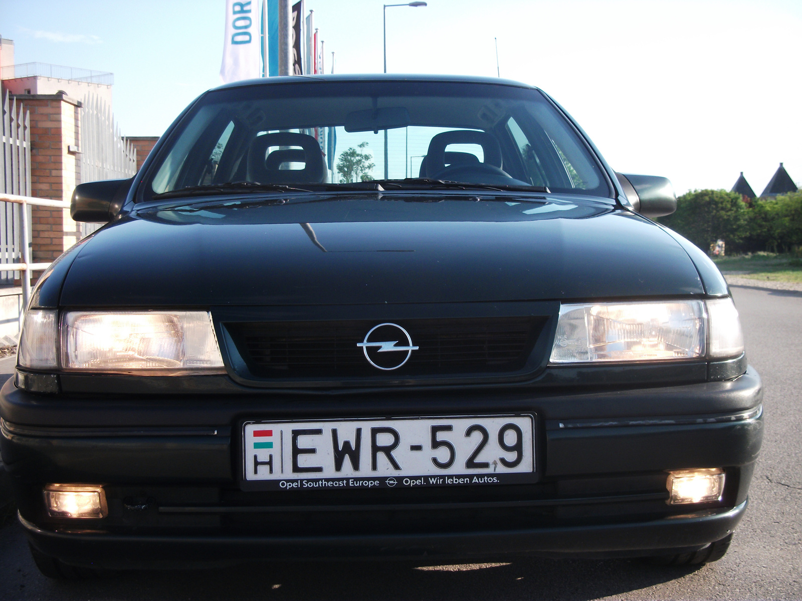 Opel Vectra A 1.6 CDX 008