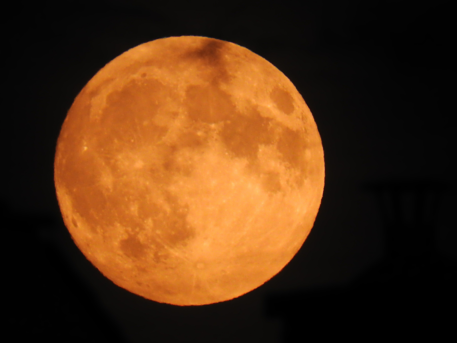 Felkelt a szuper Hold telihold 2015.09.27.