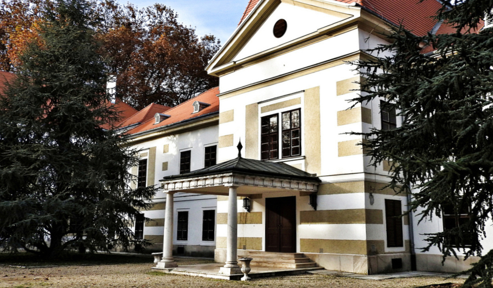 Széchenyi Kastély és emlékmúzeum hátulról