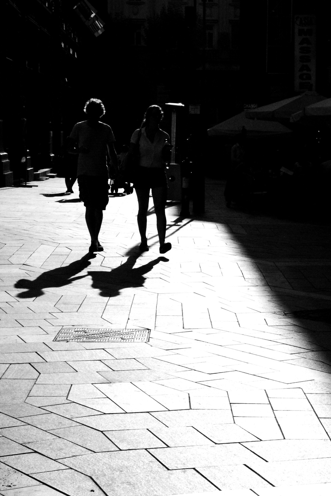 fény és árnyék kettőssége-árnyékok-négyen-tothnori-2014