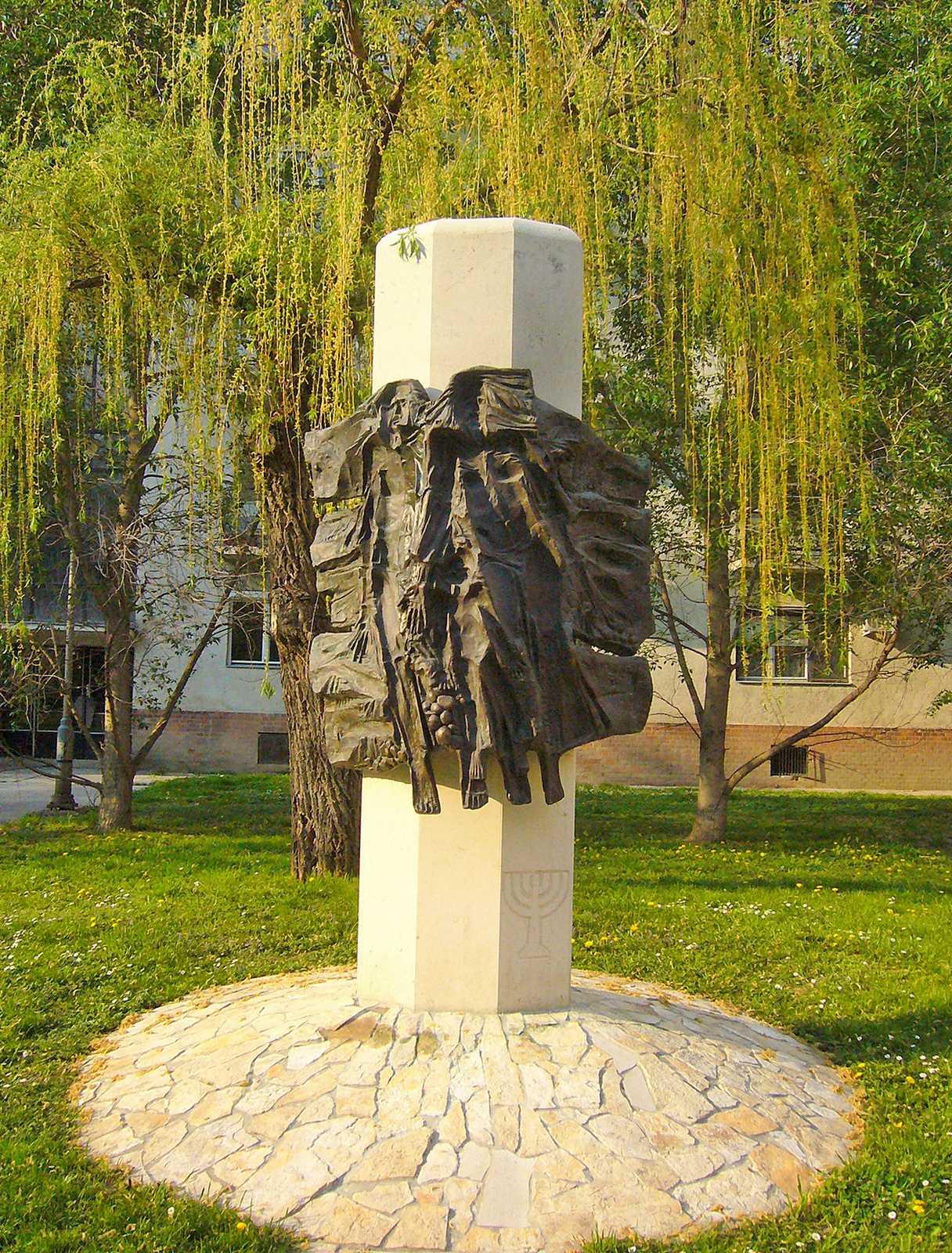Szekszárd, Holokauszt-emlékmű