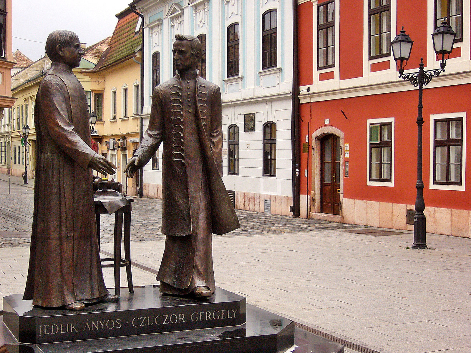 Győr, Jedlik Ányos és Czuczor Gergely emlékműve