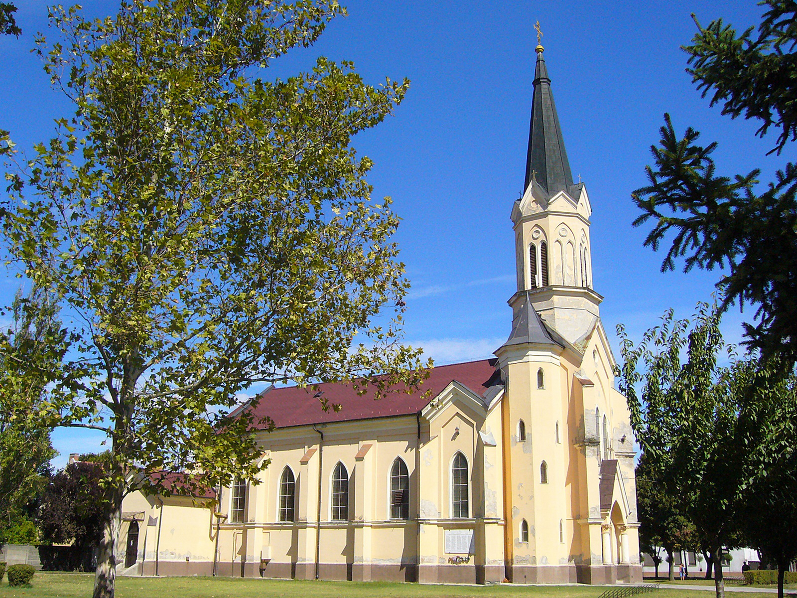 Maroslele, Magyarok Nagyasszonya-templom