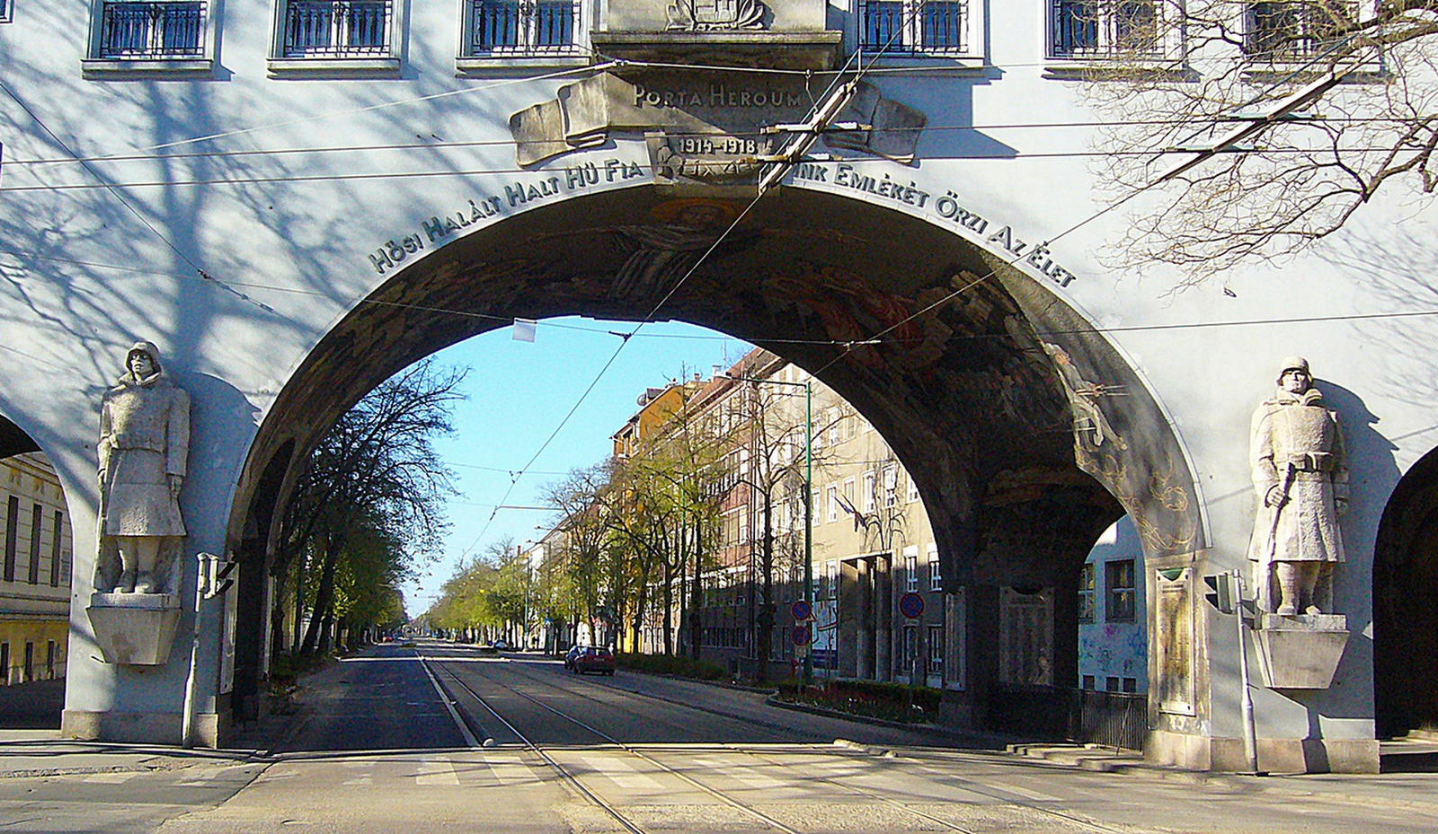 Szeged, Hősök kapuja