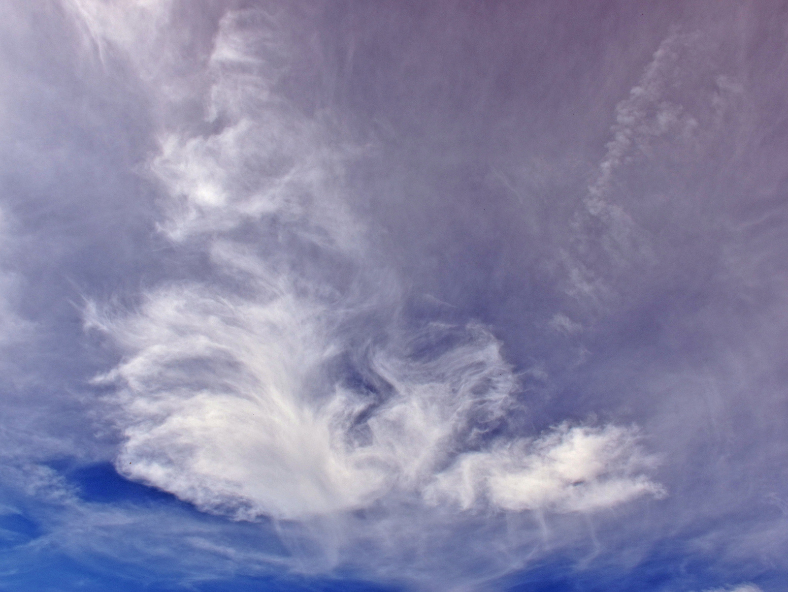 Felhőkép 1 (Virga, Cirrus)