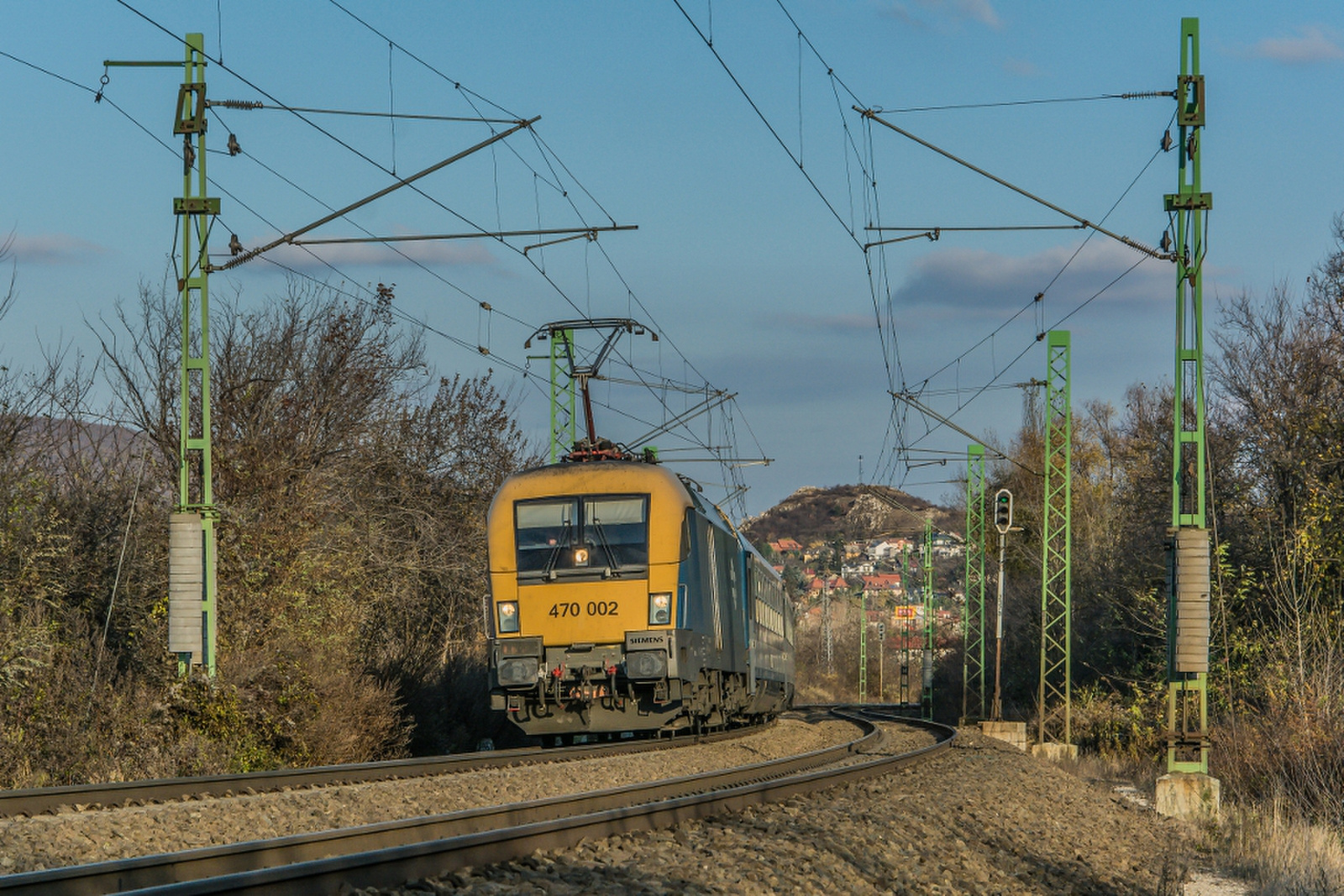 470 002 - 019 Törökbálint