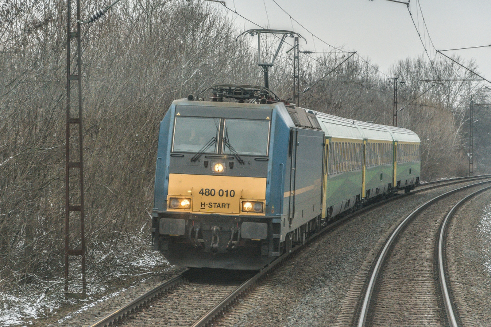 480 010 - 015 Szárliget