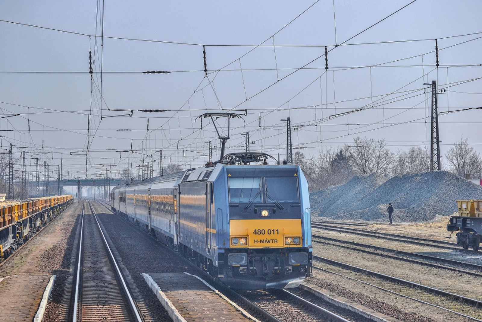 480 011 - 002 Törökszentmiklós