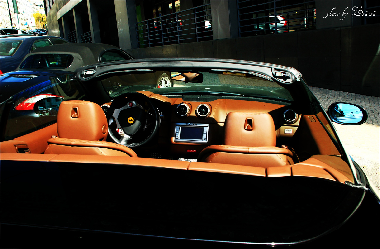 Ferrari California - interior