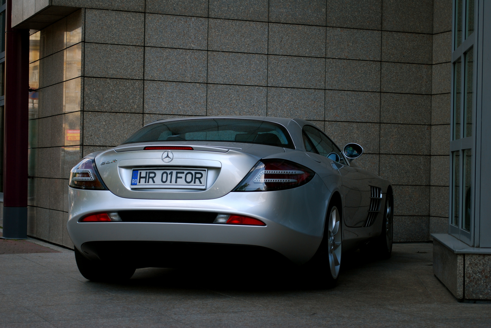 McLaren SLR