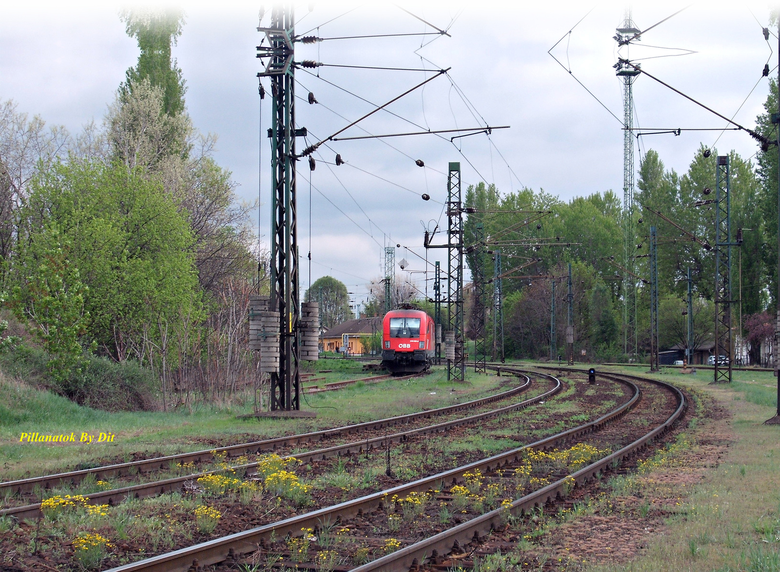 Távolban egy Öbb