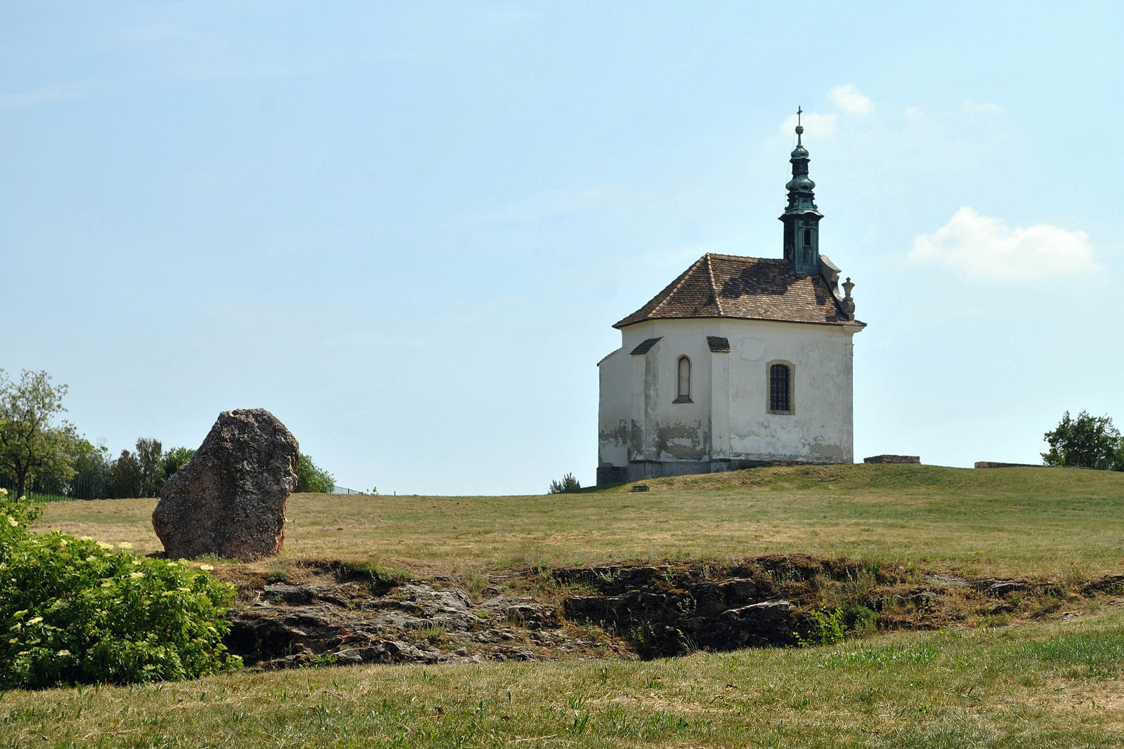 Kálvária domb - kápolna