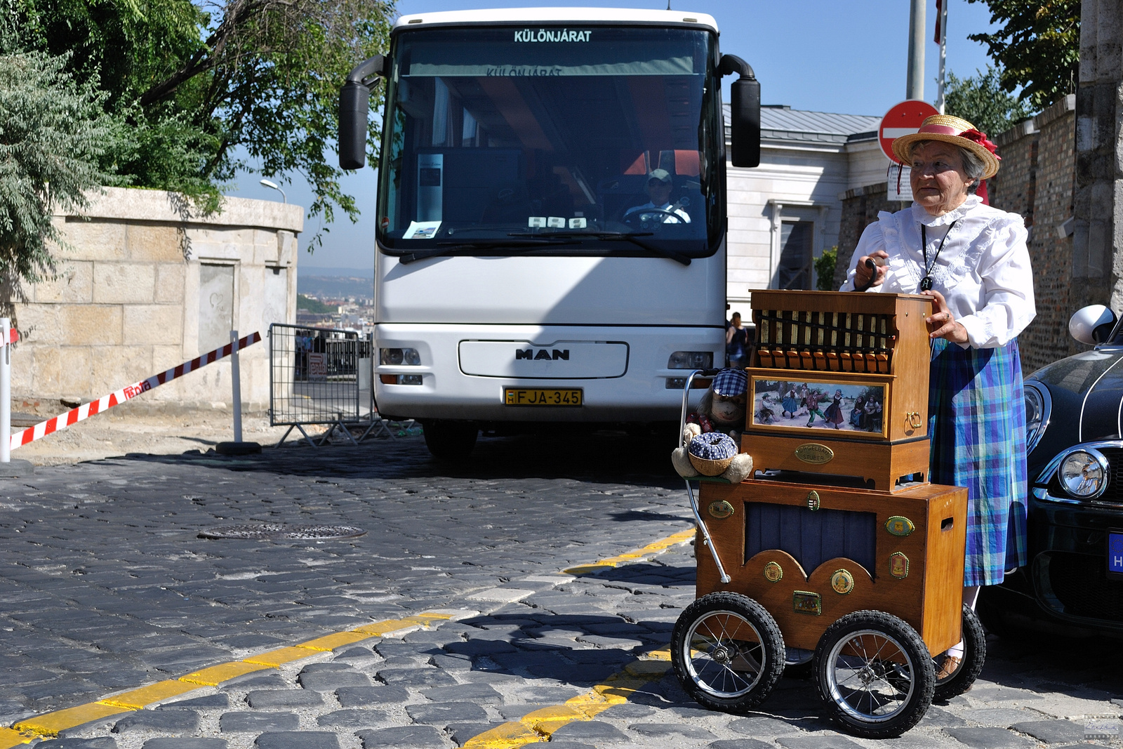 Turistaszezon a Várban 1