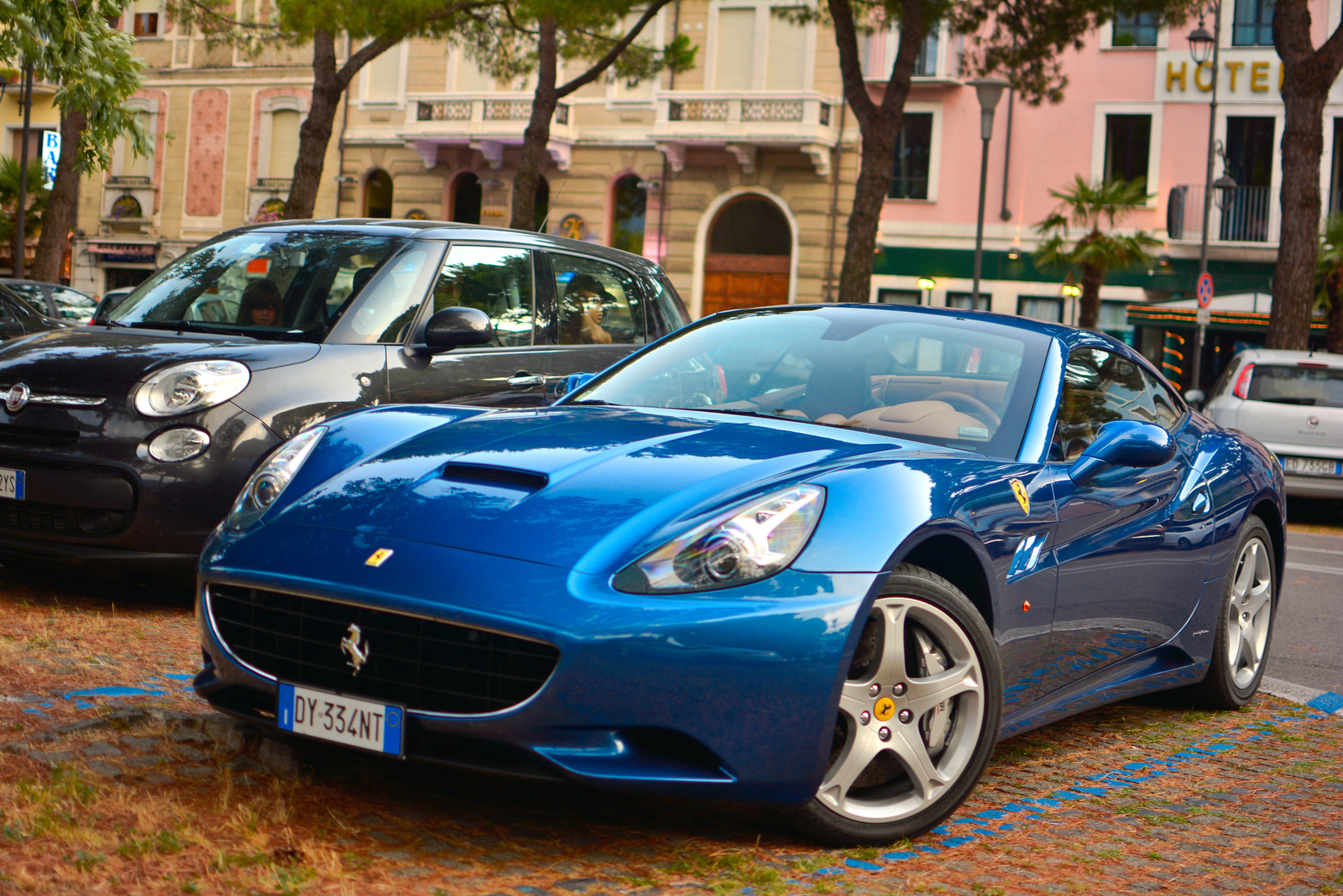 Ferrari California