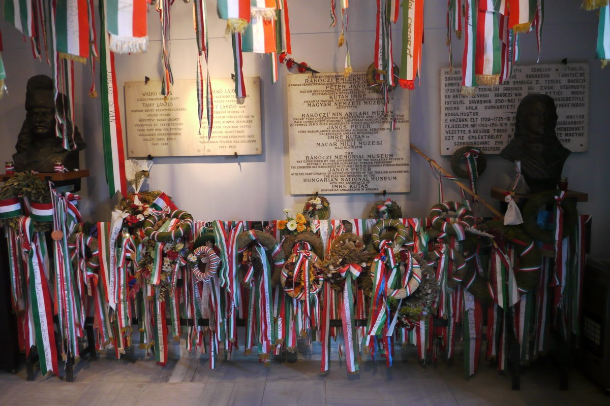 Rákóczi Múzeum előtér