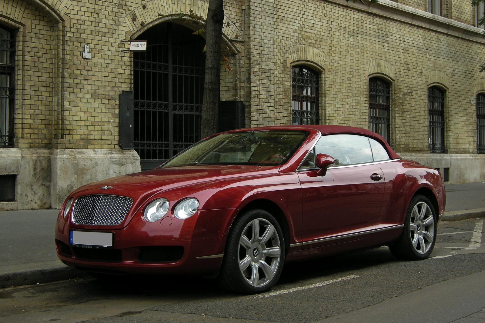 Bentley Continental GTC