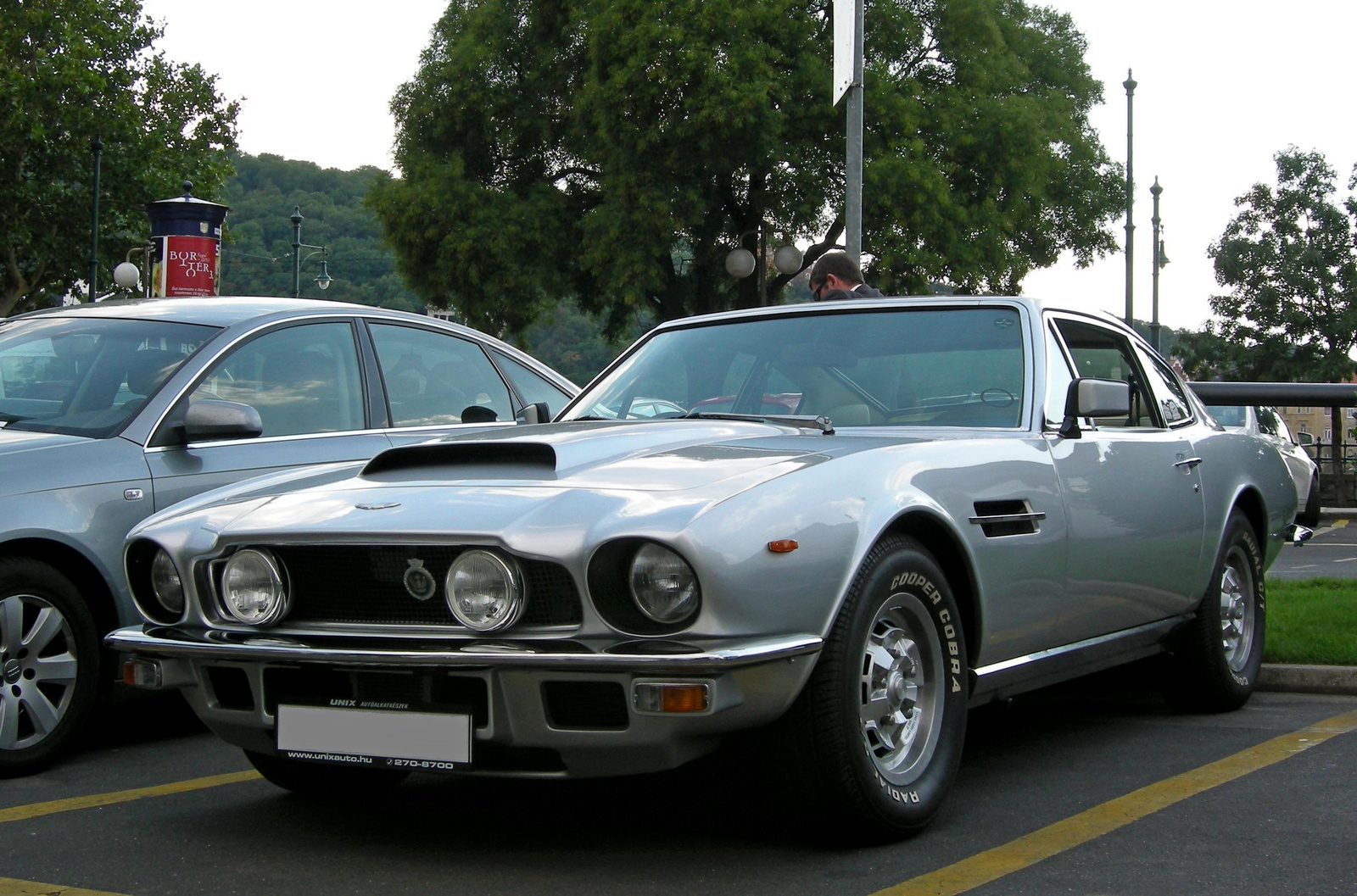 Aston Martin V8 Vantage