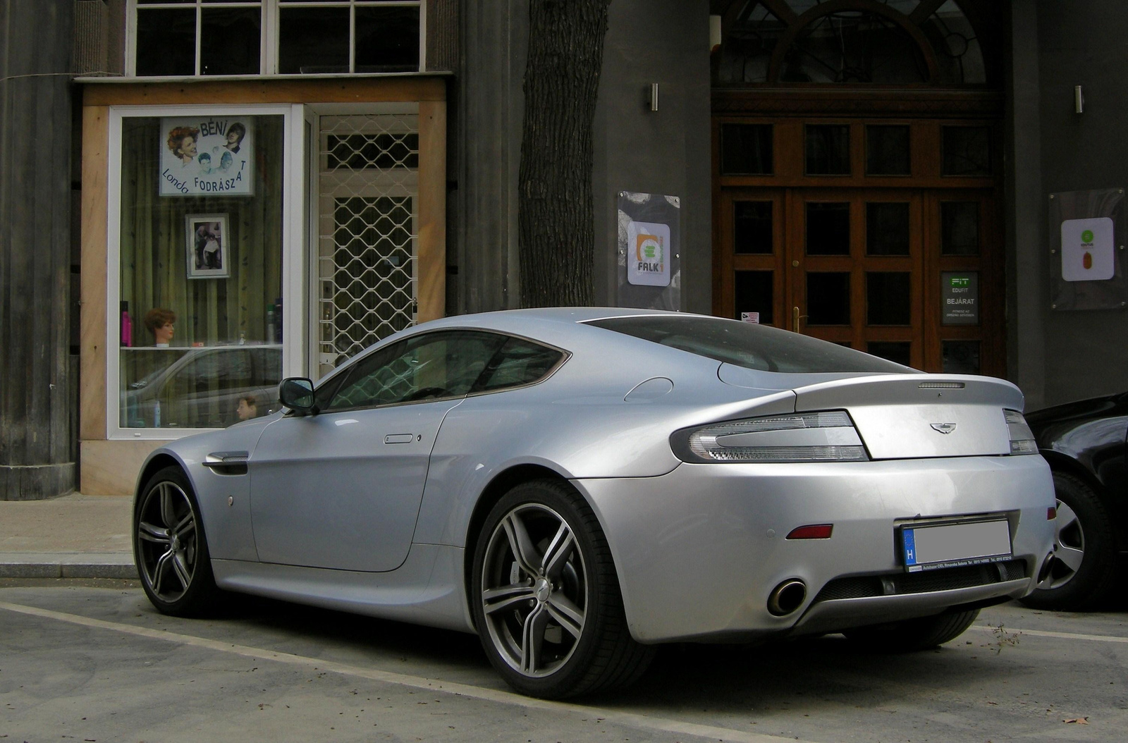 Aston Martin V8 Vantage N400