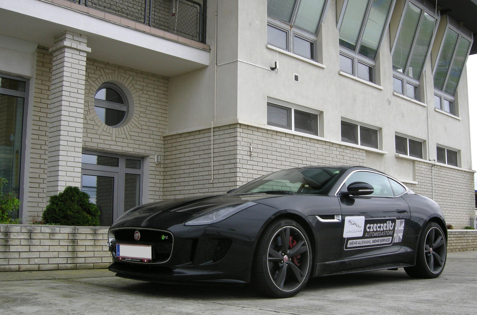 Jaguar F-Type R Coupe