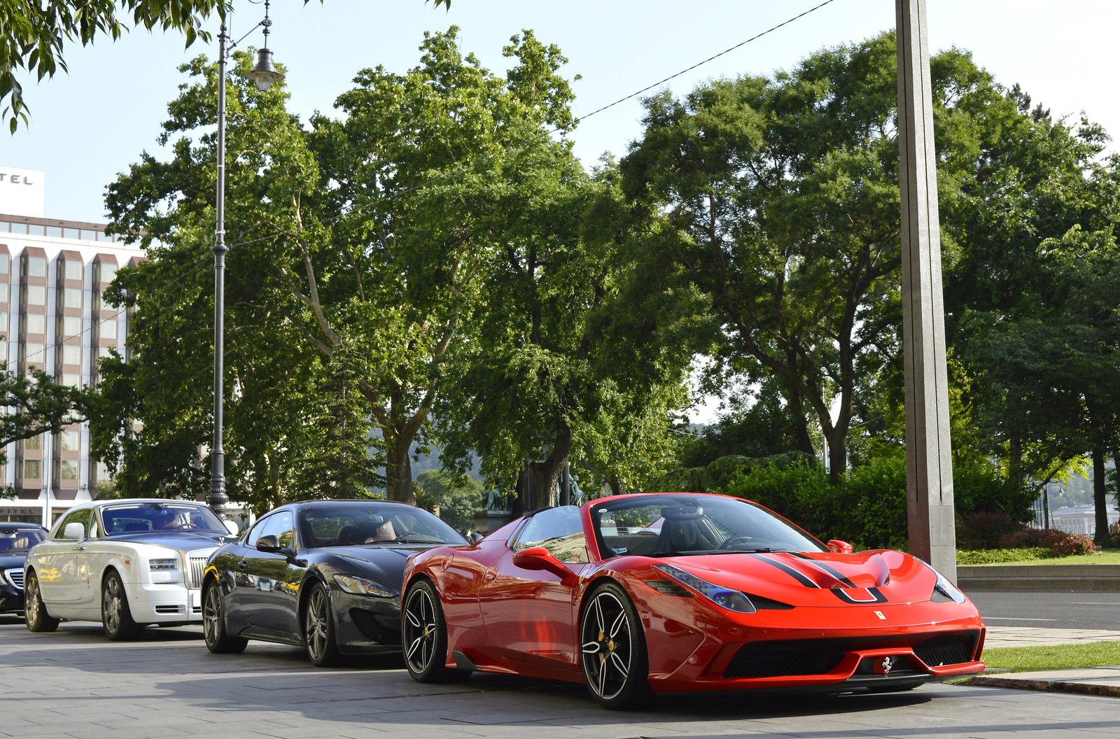 Ferrari 458 Speciale A, Maserati GT Sport, RR Phantom Coupe